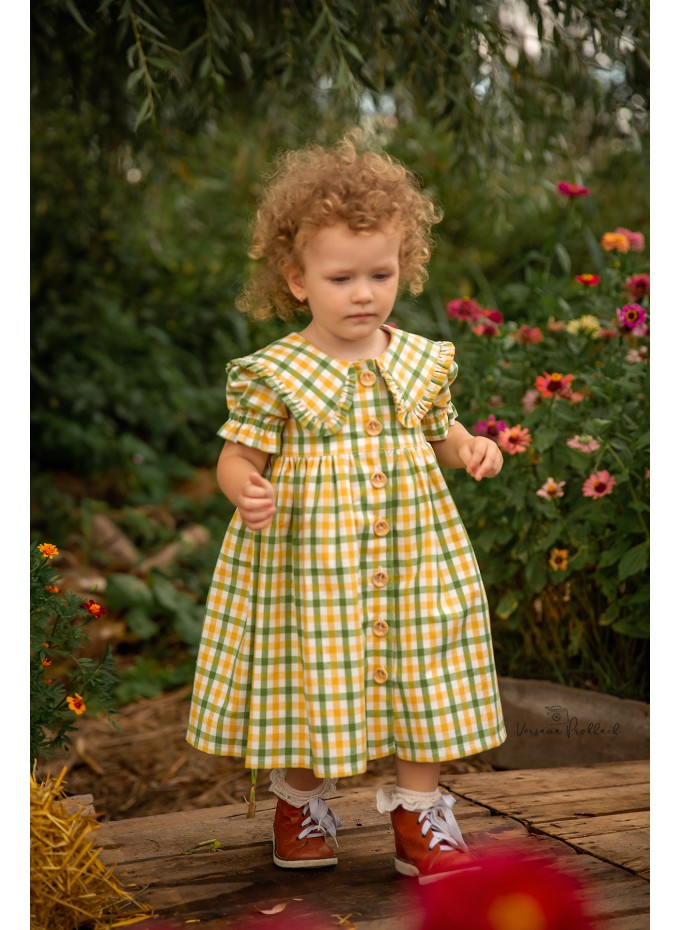 Gingham Green Dress – A Fresh and Charming Easter Look for Your Little One