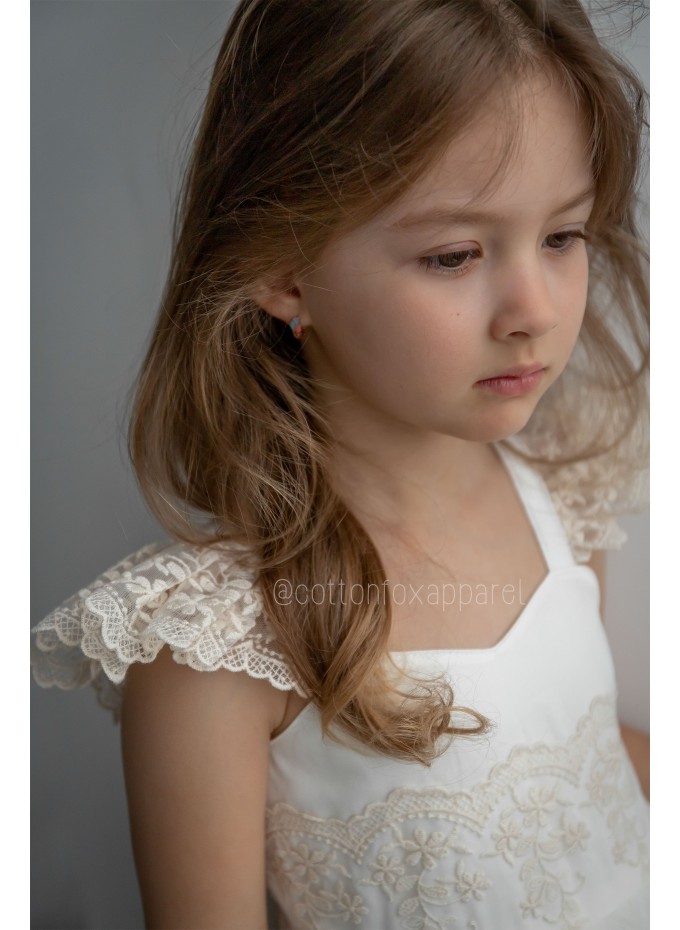 Charming Ivory Flower Girl Dress with Lace Details and Bow Accent