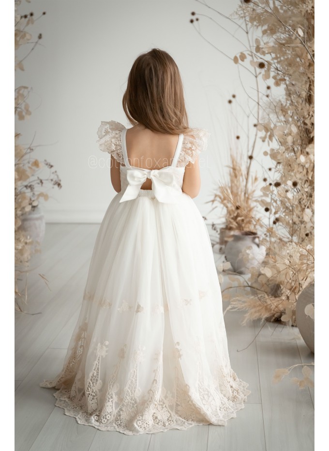 Charming Ivory Flower Girl Dress with Lace Details and Bow Accent